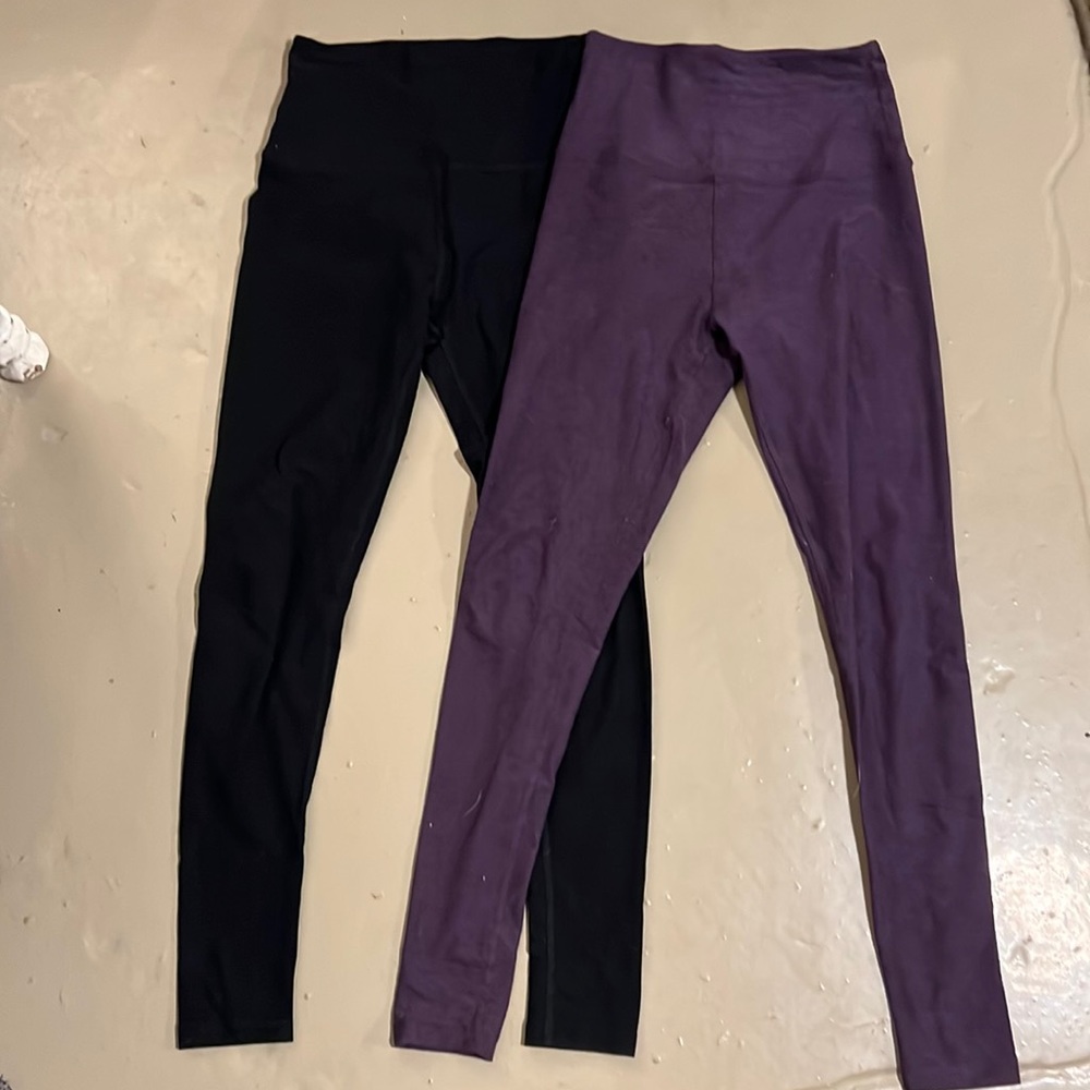 2 pairs Beyond Yoga-Space dye- selling both together